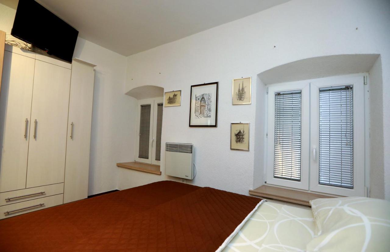 Apartment Secret Life Šibenik Esterno foto