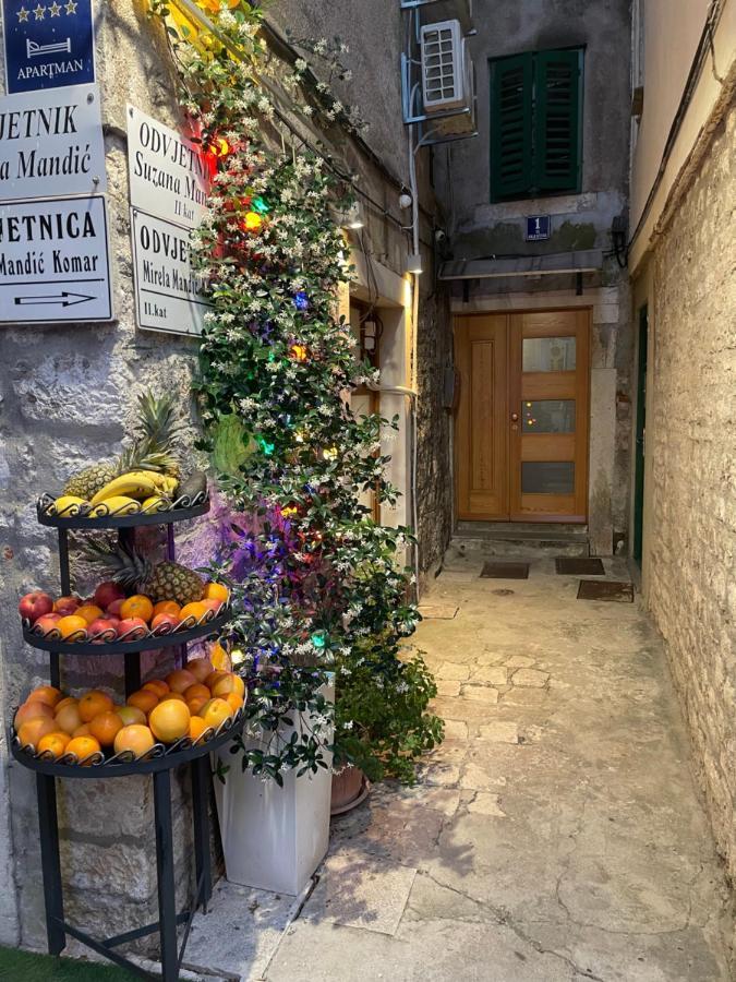 Apartment Secret Life Šibenik Esterno foto